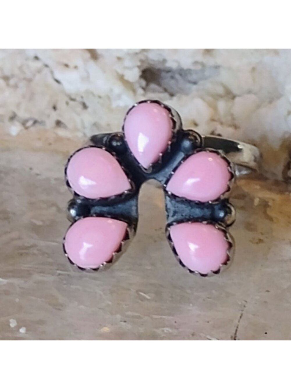 Southwest Pink Conch Shell Sterling Silver Naja Ring Size 7 Cowgirl Fashion